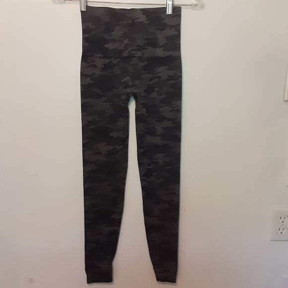 Spanx Leggings Womens Small Gray Camo Stretch - Picture 1 of 6